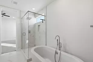 5519 Paraiso Pl, Houston, TX 77091 - Photo 17