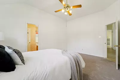 9618 Meadowchase Court, Houston, TX 77065 - Photo 23