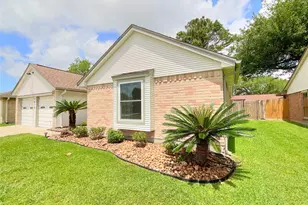 7410 Shoshone Dr, Baytown, TX 77521 - Photo 3