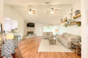 7410 Shoshone Dr, Baytown, TX 77521 - Photo 9