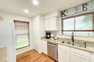 7410 Shoshone Dr, Baytown, TX 77521 - Photo 21