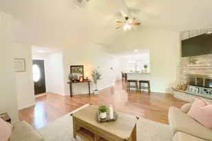 7410 Shoshone Dr, Baytown, TX 77521 - Photo 11