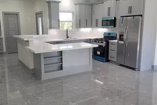 5807 Doulton Dr, Houston, TX 77033 - Photo 19