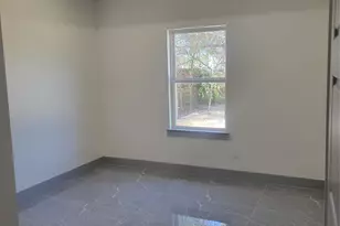 5807 Doulton Dr, Houston, TX 77033 - Photo 15