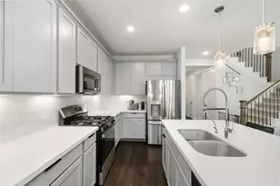 314 Cavil Barrier Ln, La Porte, TX 77571 - Photo 9