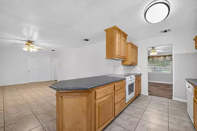 5222 Creekview Drive, La Porte, TX 77571 - Photo 5