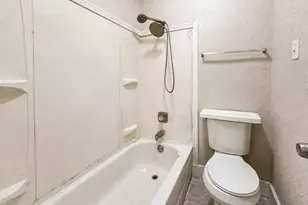 8710 Parkway Forest Dr, Houston, TX 77044 - Photo 19
