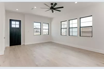 12016 Royal Oaks Banner Way, Houston, TX 77082 - Photo 3