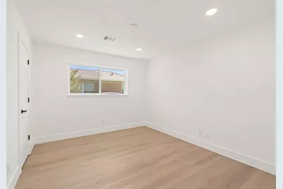 7631 Westwind Lane, Houston, TX 77071 - Photo 15