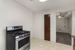 935 Creager St, Houston, TX 77034 - Photo 11