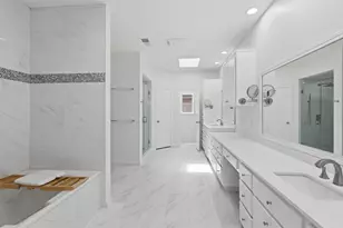 1022 Trapper Hill Dr, Houston, TX 77077 - Photo 15