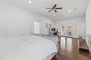 1022 Trapper Hill Dr, Houston, TX 77077 - Photo 11