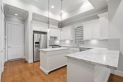 4734 Aftonshire Drive, Houston, TX 77027 - Photo 11