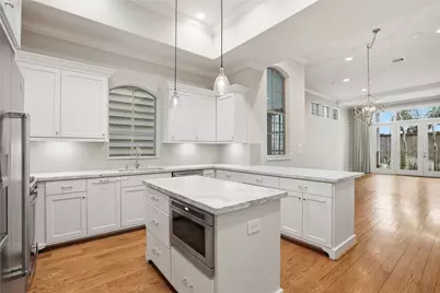 4734 Aftonshire Drive, Houston, TX 77027 - Photo 13