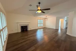 3906 Hazelwood Dr E, Pearland, TX 77584 - Photo 13