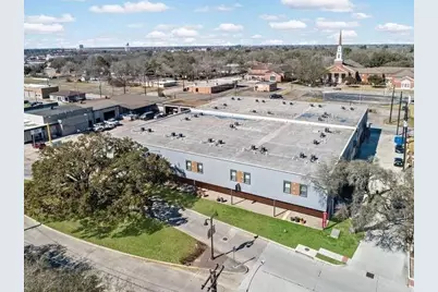 612 W Texas Avenue Unit 217, Baytown, TX 77520 - Photo 1