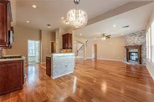 2329 Acacia St, League City, TX 77573 - Photo 11