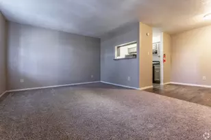 480 W Parker Rd, Houston, TX 77091 - Photo 1