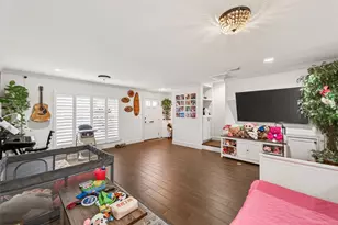 12705 Huntingwick Dr, Houston, TX 77024 - Photo 9
