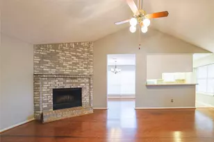 9844 Oriole, Conroe, TX 77385 - Photo 3