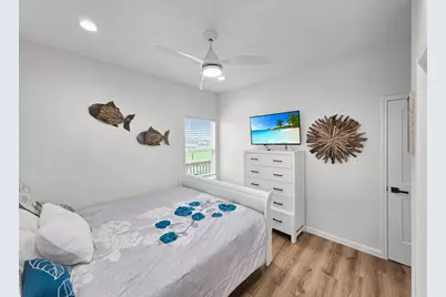 810 Casa Drive, Crystal Beach, TX 77650 - Photo 33