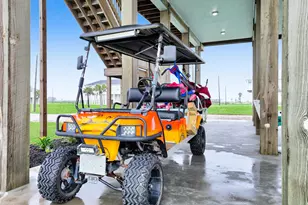 810 Casa Dr, Crystal Beach, TX 77650 - Photo 17