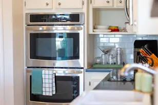 18506 E De Vaca, Galveston, TX 77554 - Photo 19