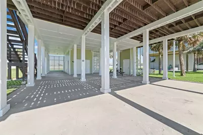 18506 E De Vaca, Galveston, TX 77554 - Photo 5