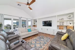 18506 E De Vaca, Galveston, TX 77554 - Photo 11