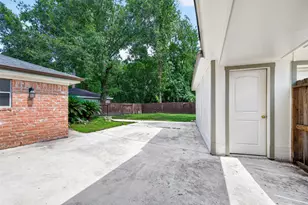 1834 Shadow Rock Dr, Houston, TX 77339 - Photo 37