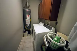 9717 Debbie Ln, Houston, TX 77038 - Photo 29