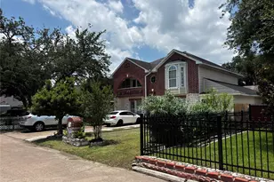 9717 Debbie Ln, Houston, TX 77038 - Photo 3