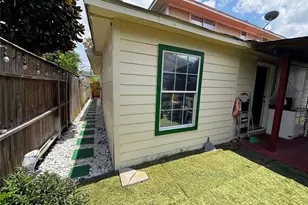 9717 Debbie Ln, Houston, TX 77038 - Photo 19