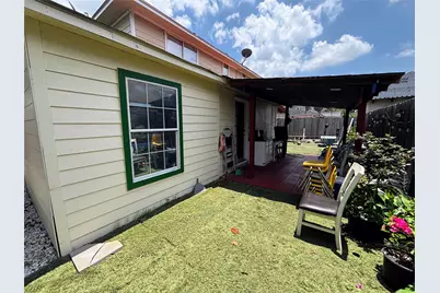 9717 Debbie Lane, Houston, TX 77038 - Photo 15
