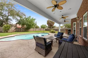 2602 Hampton Springs Dr, Seabrook, TX 77586 - Photo 1