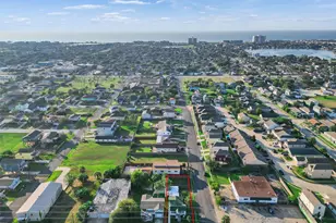 7121 Heards Ln, Galveston, TX 77551 - Photo 25