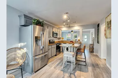 7121 Heards Lane, Galveston, TX 77551 - Photo 13