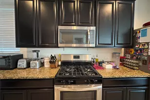 12623 Hartford Bluff Ct, Houston, TX 77089 - Photo 11