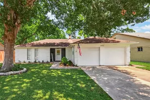 16203 Forest Bend Ave, Friendswood, TX 77546 - Photo 1