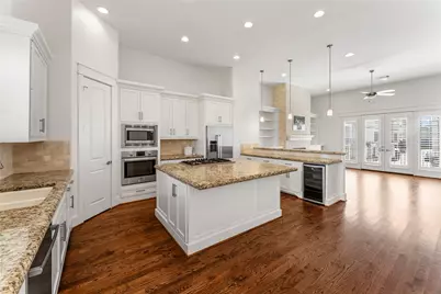 4938 Edison Park Lane, Houston, TX 77081 - Photo 19