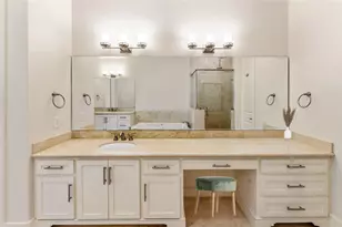 4938 Edison Park Ln, Houston, TX 77081 - Photo 39