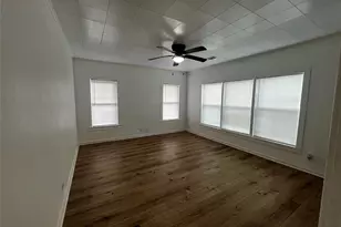 1018 N 2nd St, Baytown, TX 77520 - Photo 7