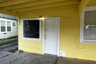 1018 N 2nd St, Baytown, TX 77520 - Photo 5