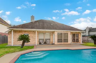 112 Indian Warrior Trail, Lake Jackson, TX 77566 - Photo 35