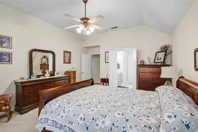 112 Indian Warrior Trail, Lake Jackson, TX 77566 - Photo 17