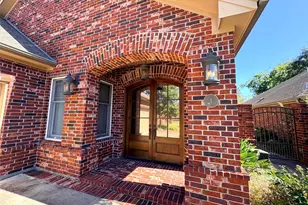 1 Waterford Gardens, Pinehurst, TX 77630 - Photo 3