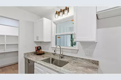 502 Packers Circle, Somerville, TX 77879 - Photo 7