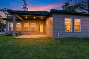 11843 Briarwood Ln, Montgomery, TX 77356 - Photo 3