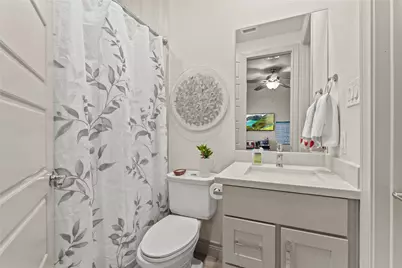 10909 Upland Retreat Drive, Houston, TX 77043 - Photo 21