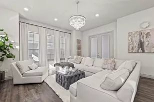 10909 Upland Retreat Dr, Houston, TX 77043 - Photo 5